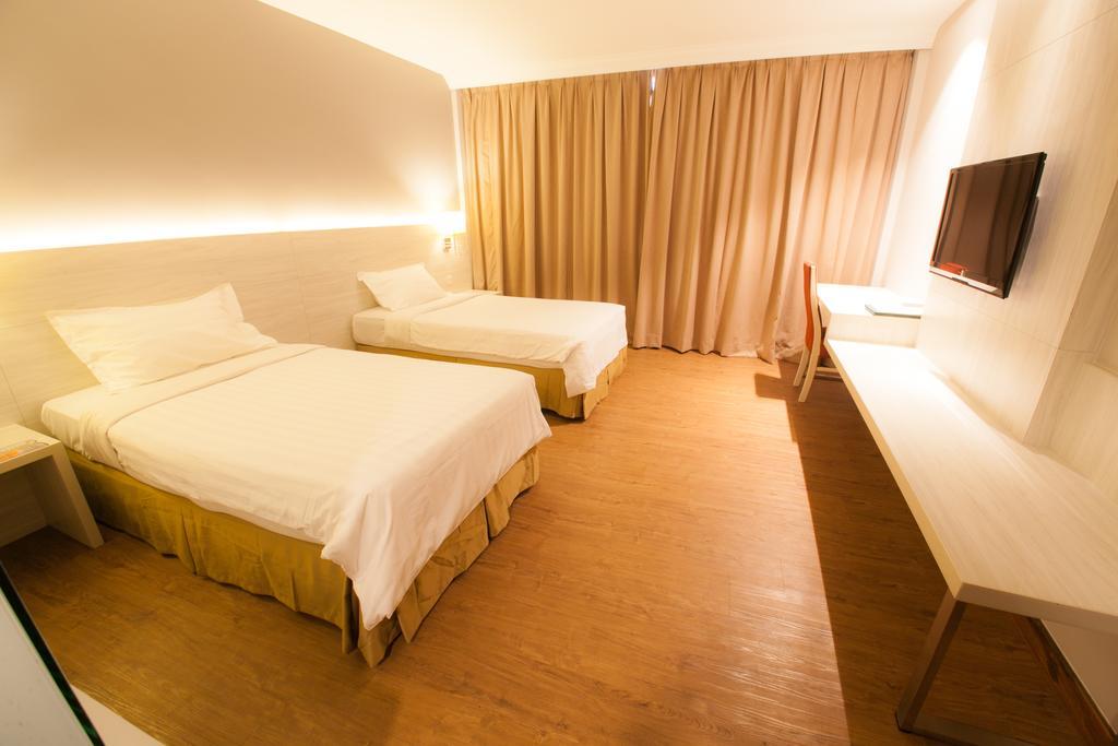 Hotel Malaysia Джорджтаун Номер фото